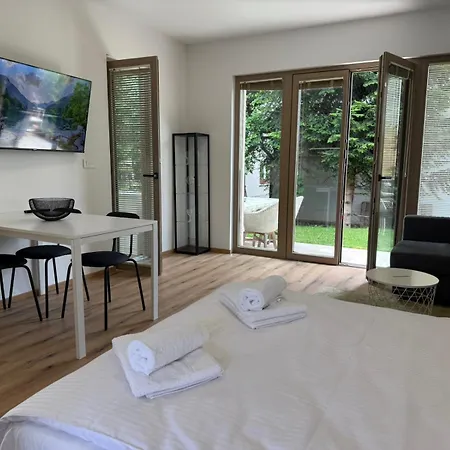 Apartment Zbilje Lakeside